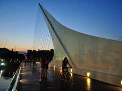 Puente de la Mujer al tramonto